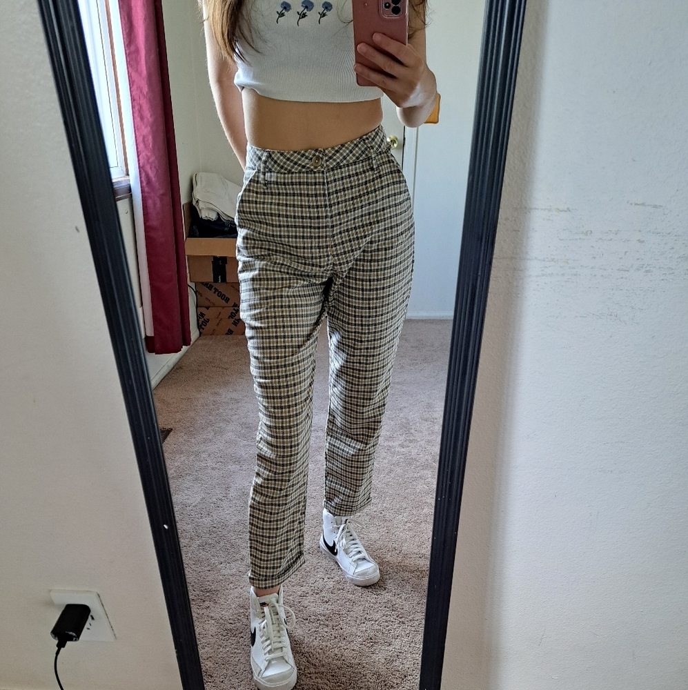 Hollister Size Ultra High Rise Plaid Pants Size 25